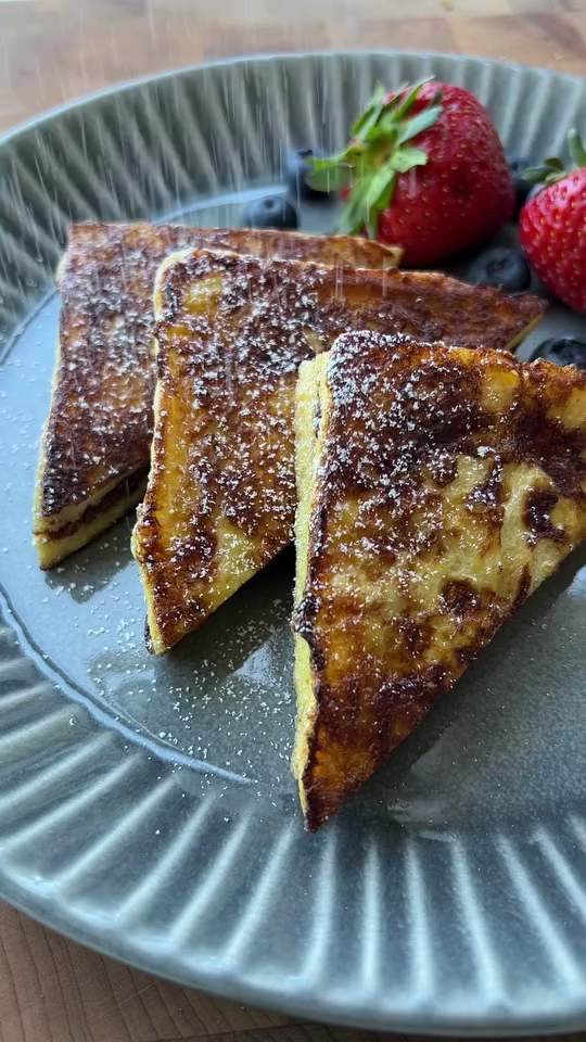 Nutella Stuffed French Toast